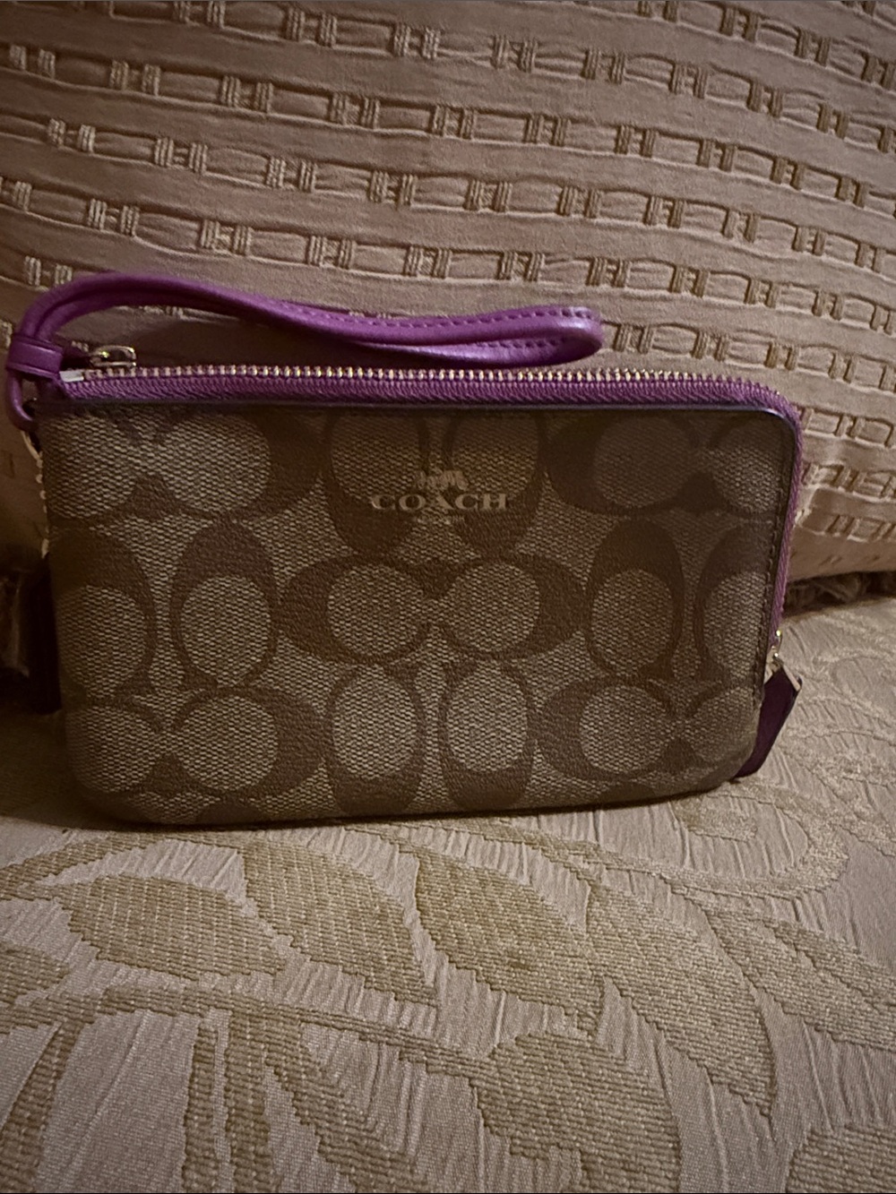 Coach Large Double Zip Wristlet in Signature Canvas preloved